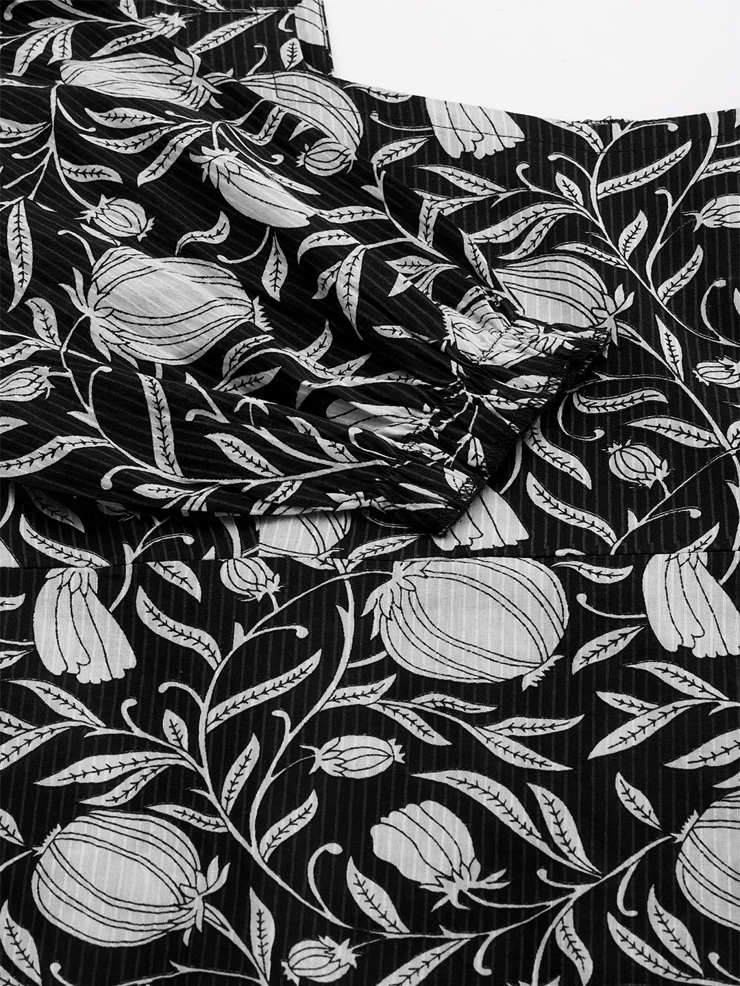 Black Pure Cotton Floral Printed A-line Dress