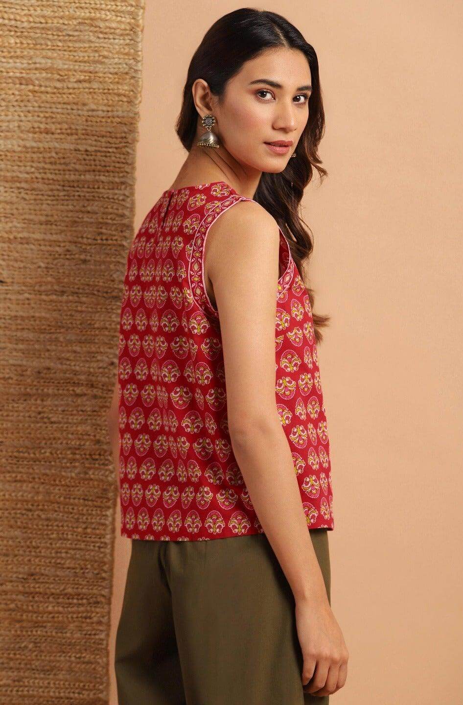 Red Cotton Floral Print Regular Top Silae