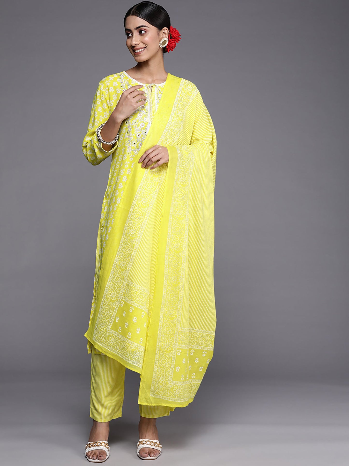 Indo Era Green Embroidered Straight Kurta Palazzos With Dupatta Set