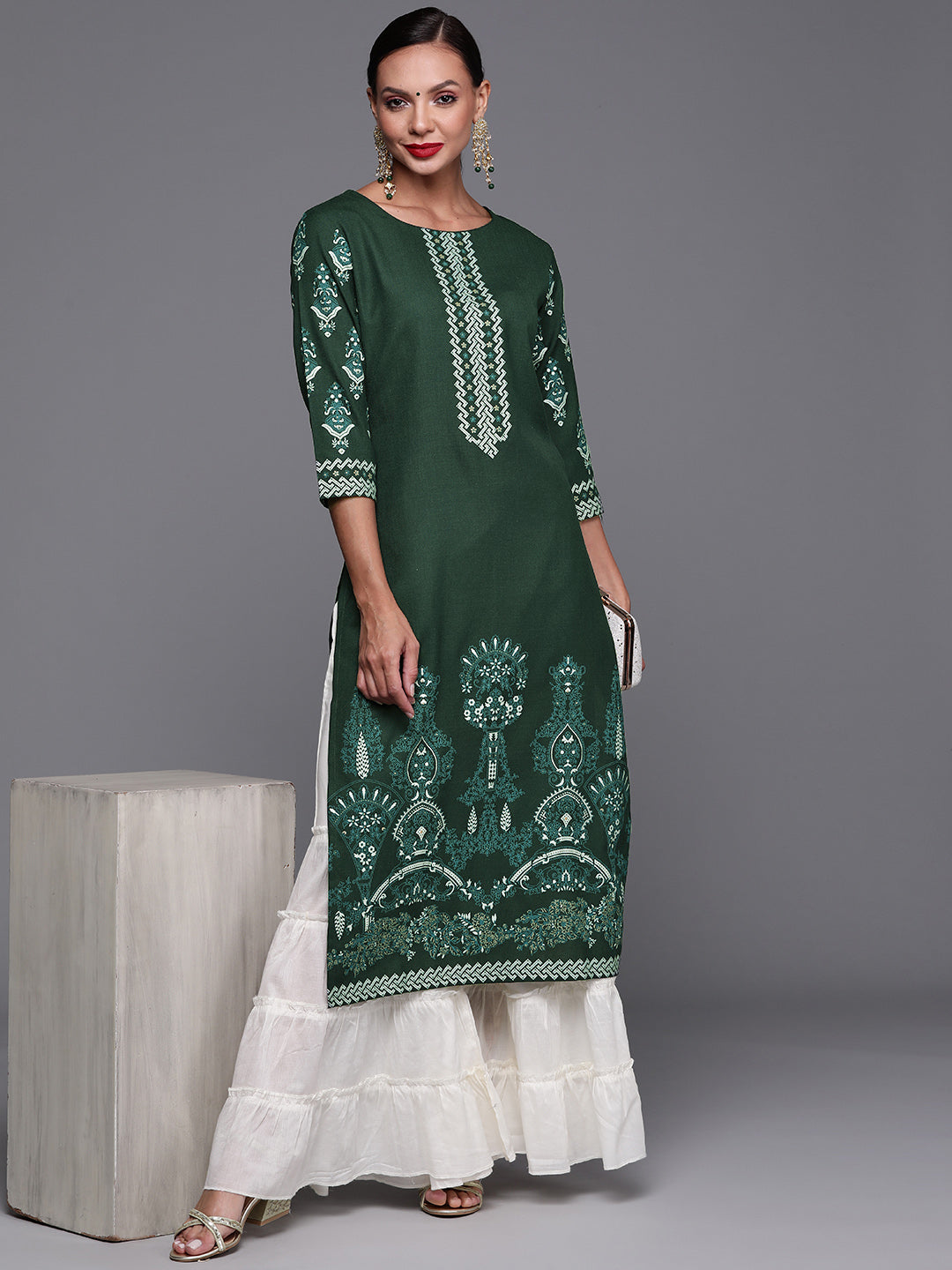 Indo Era Green Foil Printed Straight Kurtas