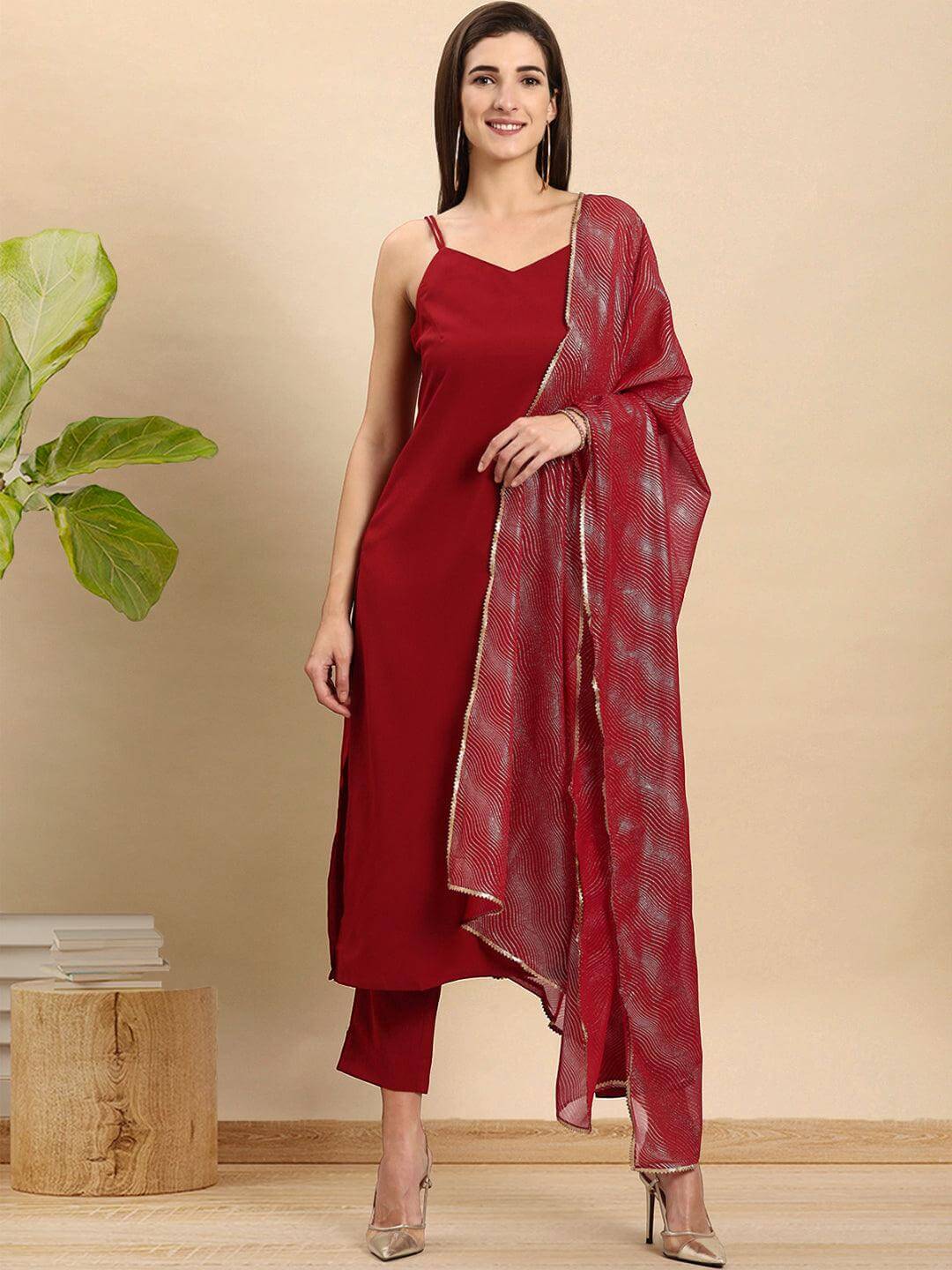Maroon Poly Crepe Solid Kurta With Pant And Dupatta