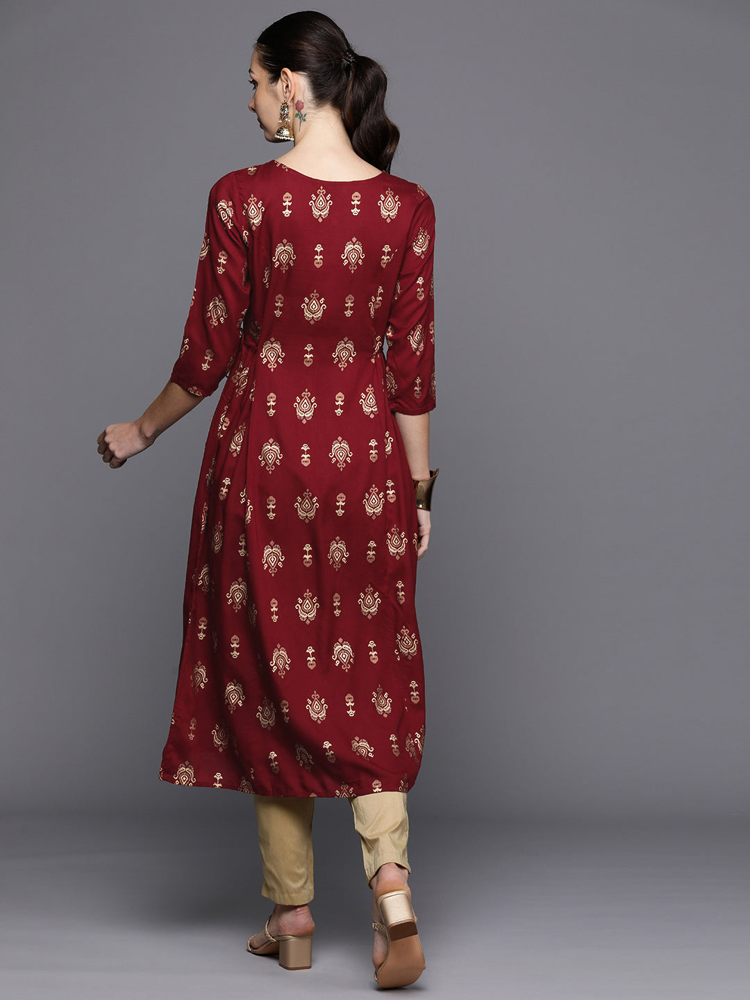 Maroon Ethnic Motifs Printed Tie-Up Detail A-Line Kurta
