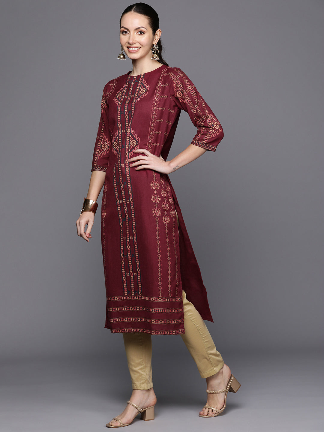 Maroon Ethnic Motifs Foil Printed Straight Kurta