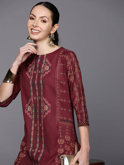 Maroon Ethnic Motifs Foil Printed Straight Kurta