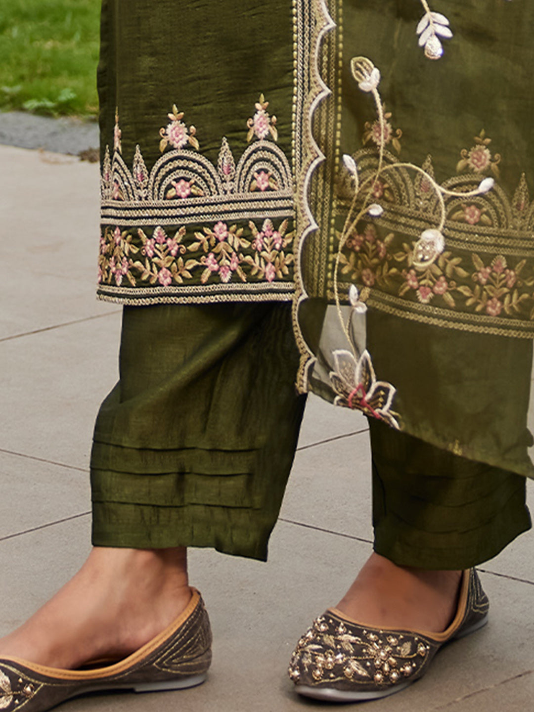Indo Era Green Embroidered Straight Kurta Trousers With Dupatta Set