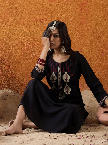 Black Embroidered Straight Kurtas
