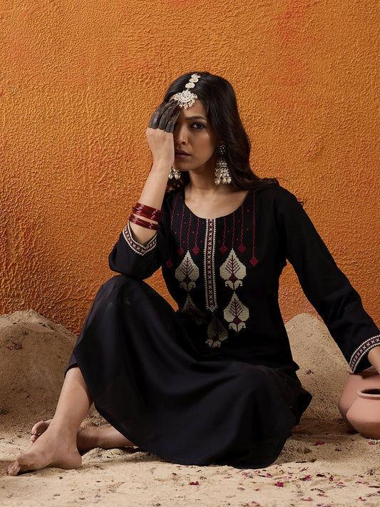 Black Embroidered Straight Kurtas