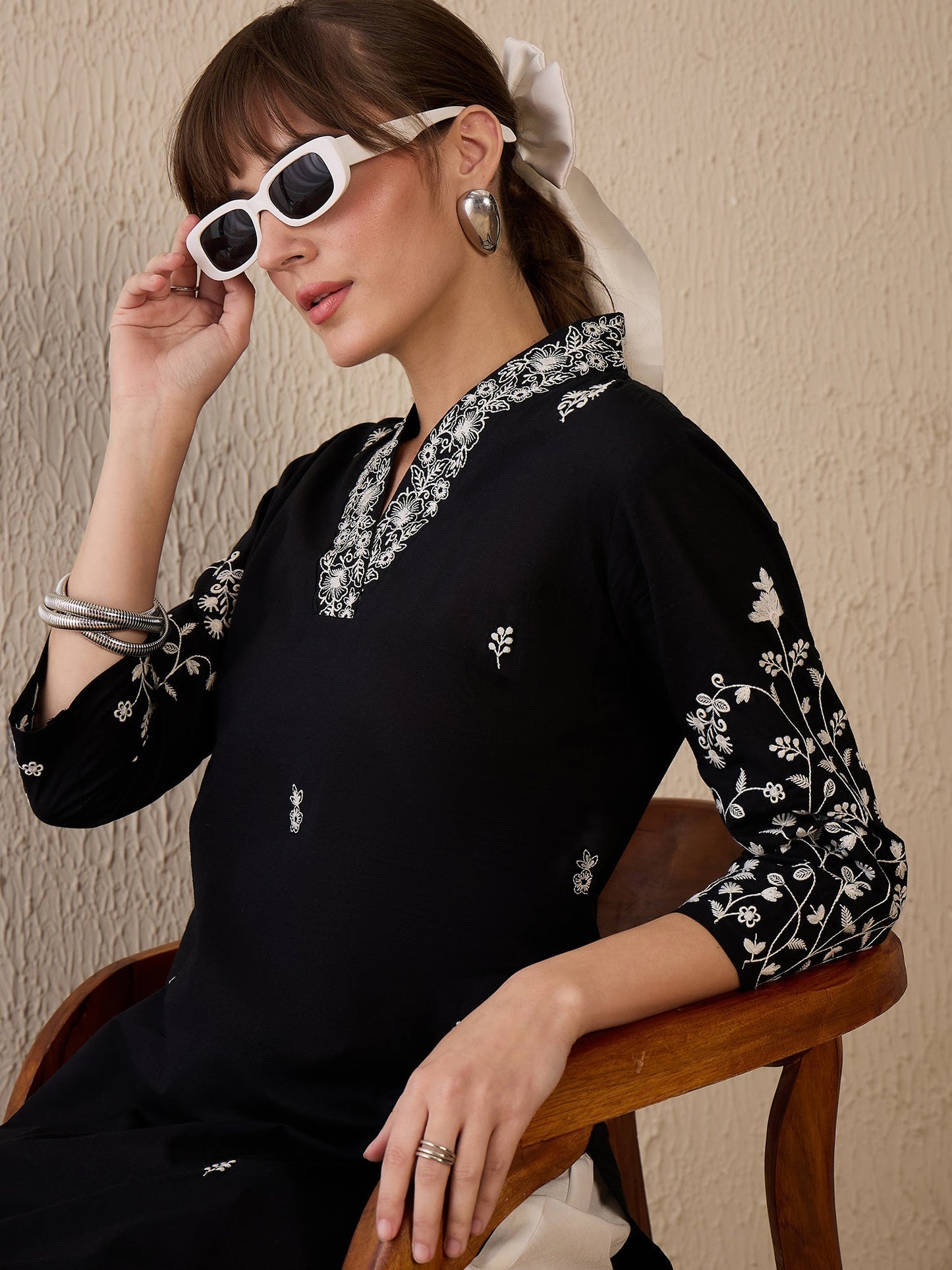 Black Embroidered Straight Kurtas