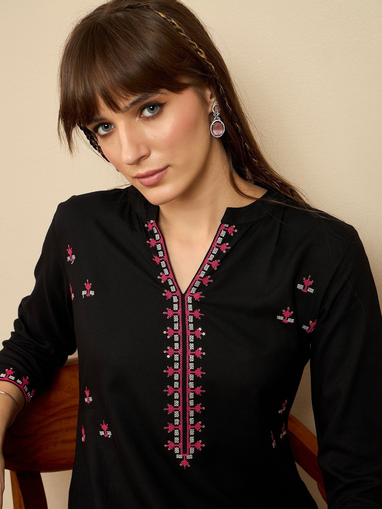 Black Embroidered Straight Kurtas