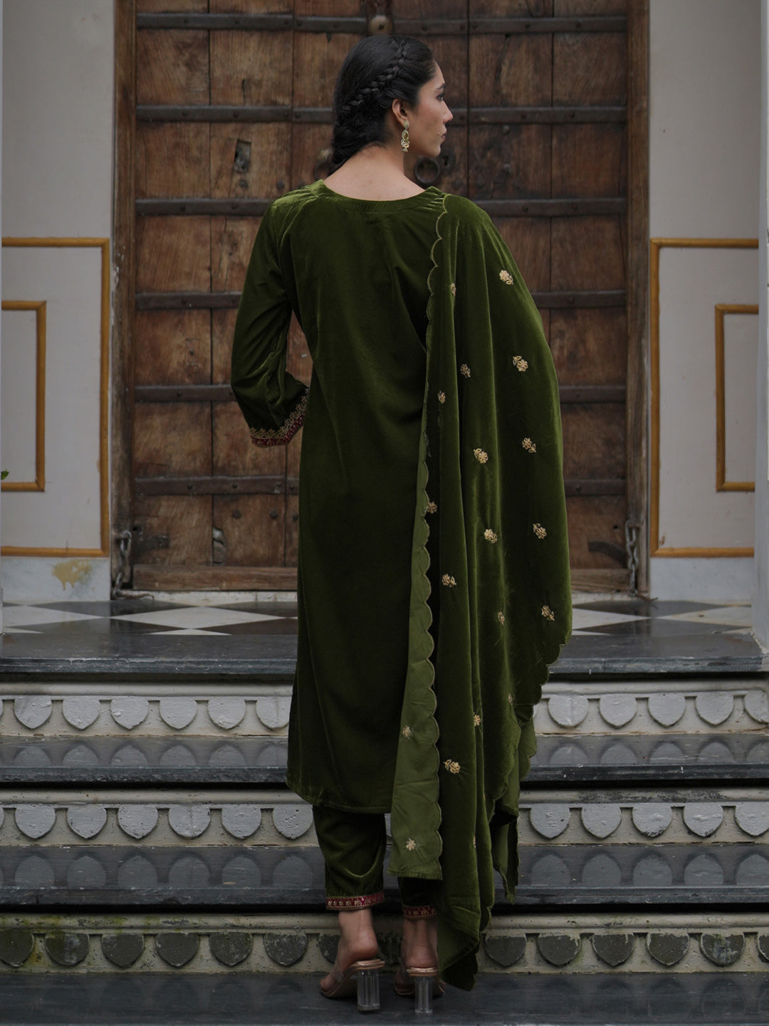 Indo Era Green Embroidered Straight Kurta Trousers With Dupatta set