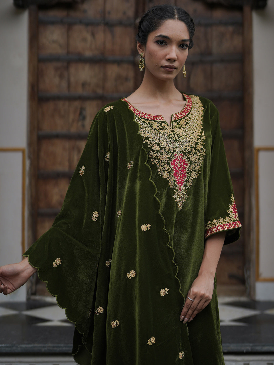 Indo Era Green Embroidered Straight Kurta Trousers With Dupatta set