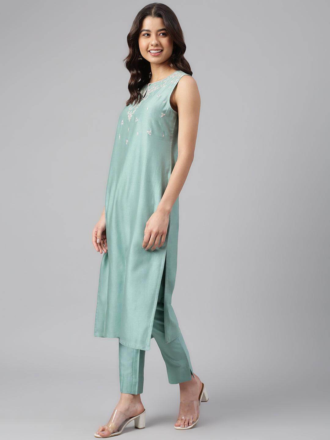Sea Green Chanderi Silk Solid Kurta With Pant