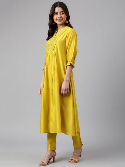 Yellow Crepe Silk Solid Kurta With Pant