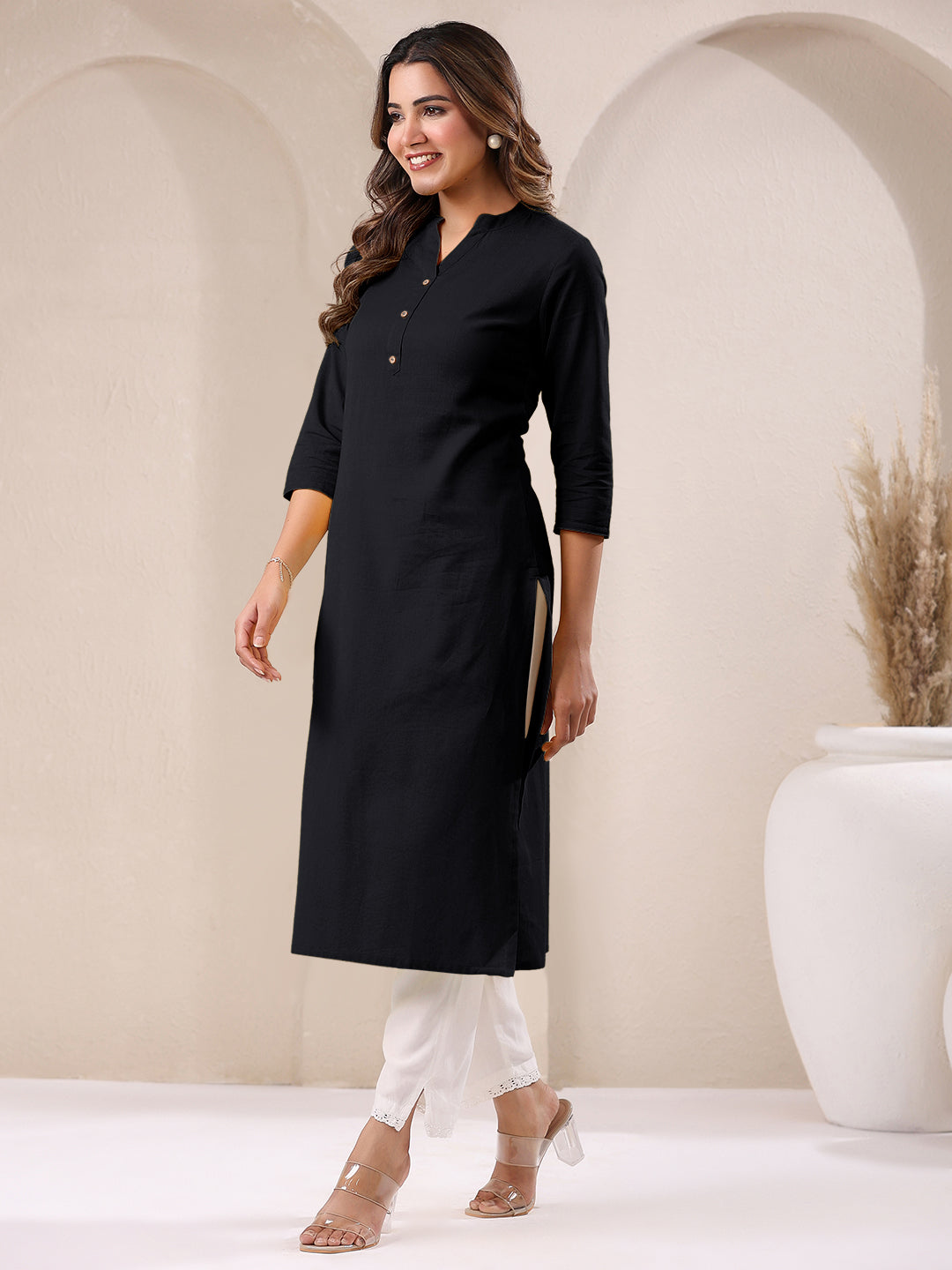 Black Cotton Solid Straight Kurta