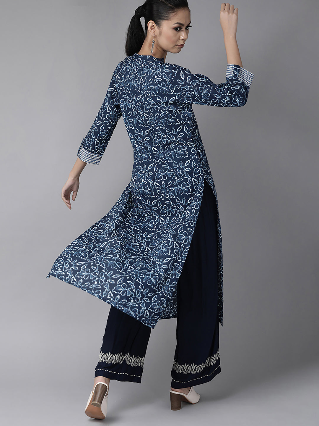 Indo Era Navy Blue Ethnic Motifs Printed Indigo Straight Kurta
