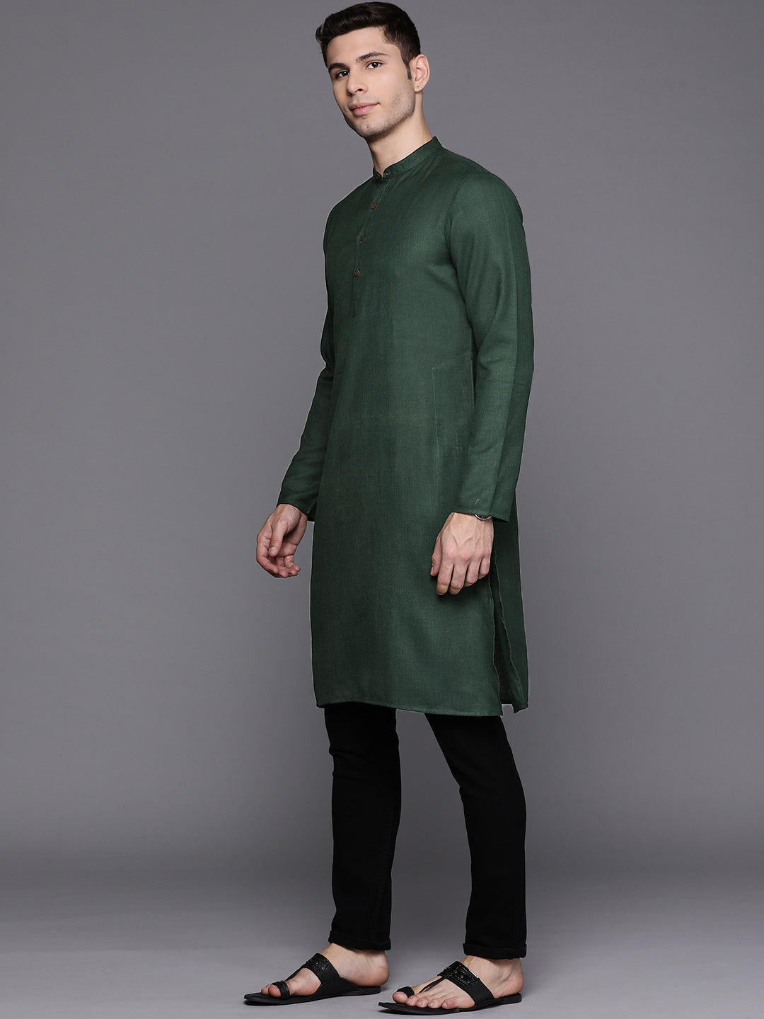Indo Era Green Solid Cotton Blend Straight Kurtas