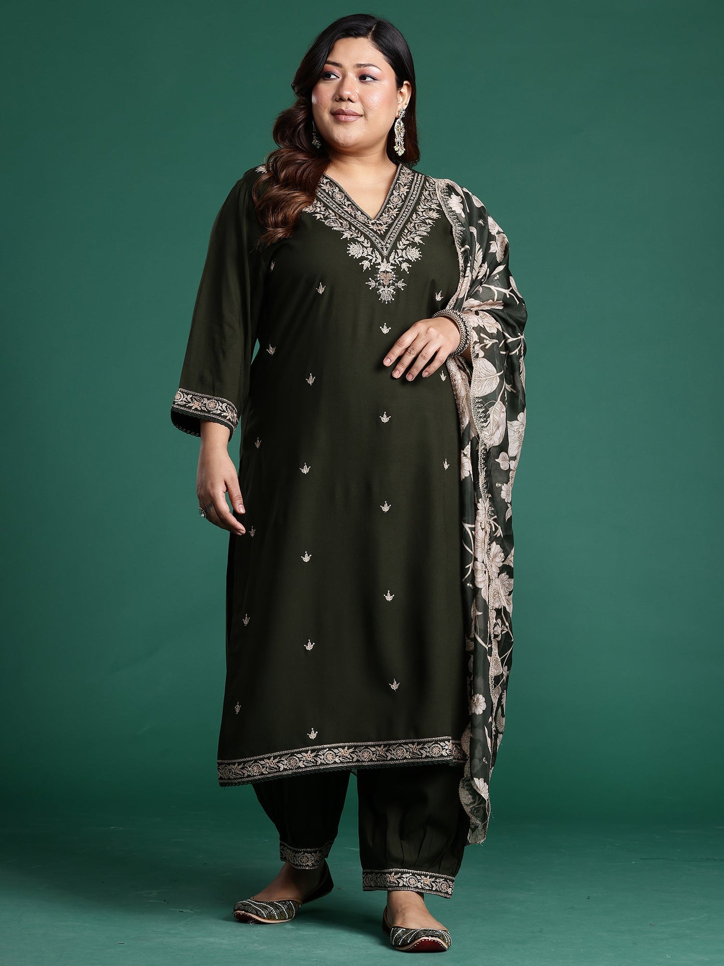 Green Embroidered Straight Kurta Salwar With Dupatta Set